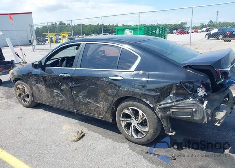2017 Honda Accord Lx z USA, uszkodzony, nr VIN 1HGCR2F35HA014144